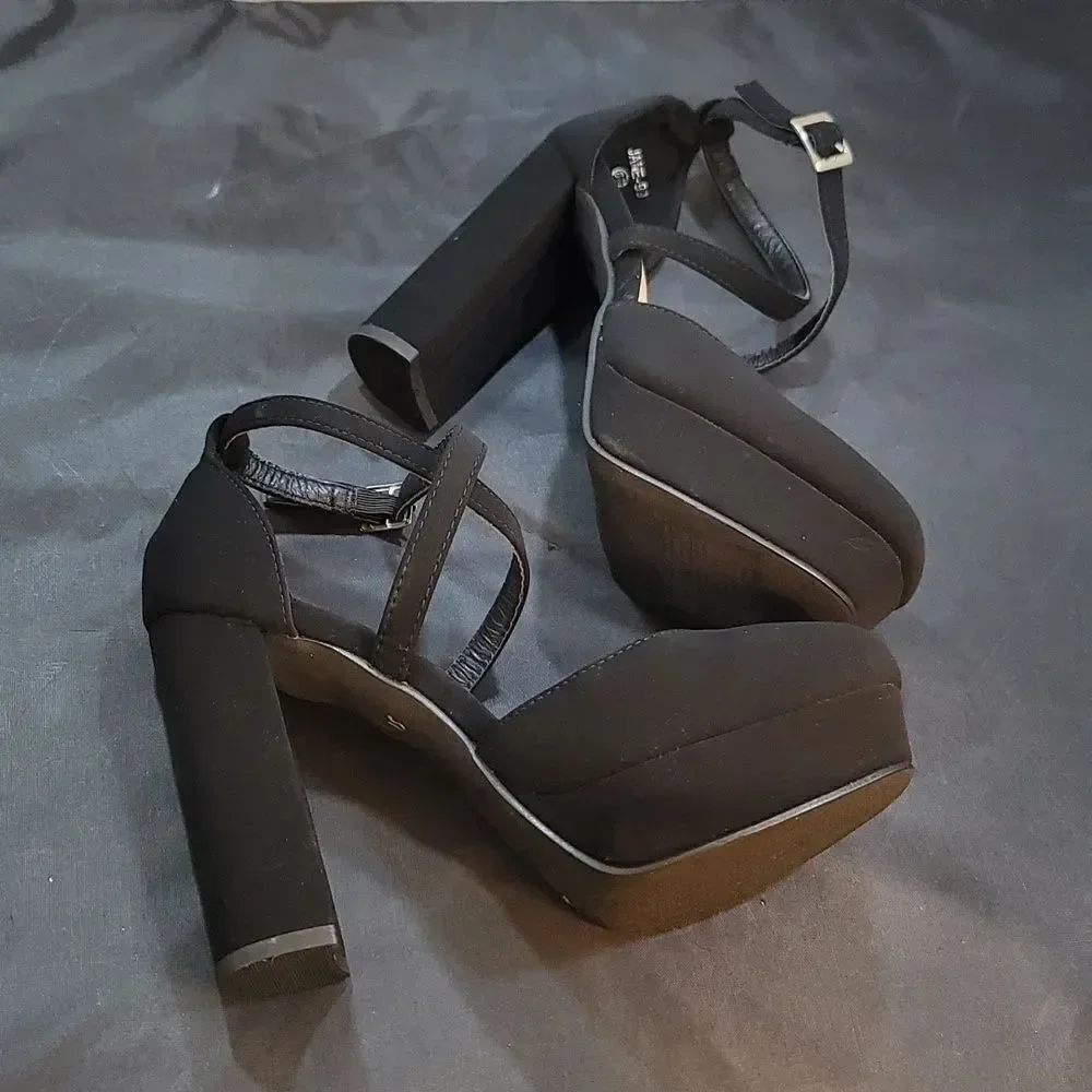 BRAND NEW TOP MODA JANE CRISS-CROS STRAP PLATFORM PUMP